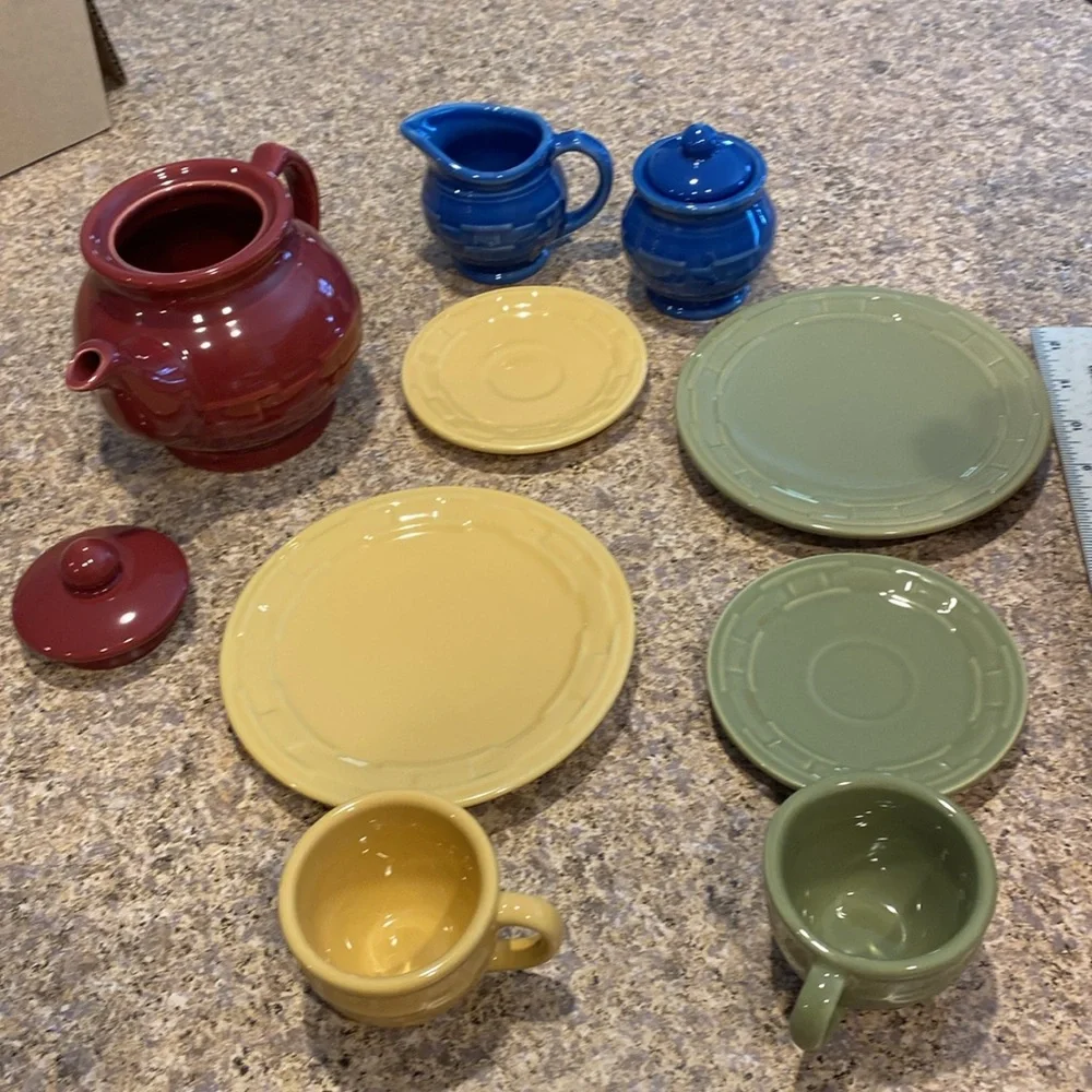 Longaberger Woven Traditions Childs Tea Party Set Item 31627 Pottery